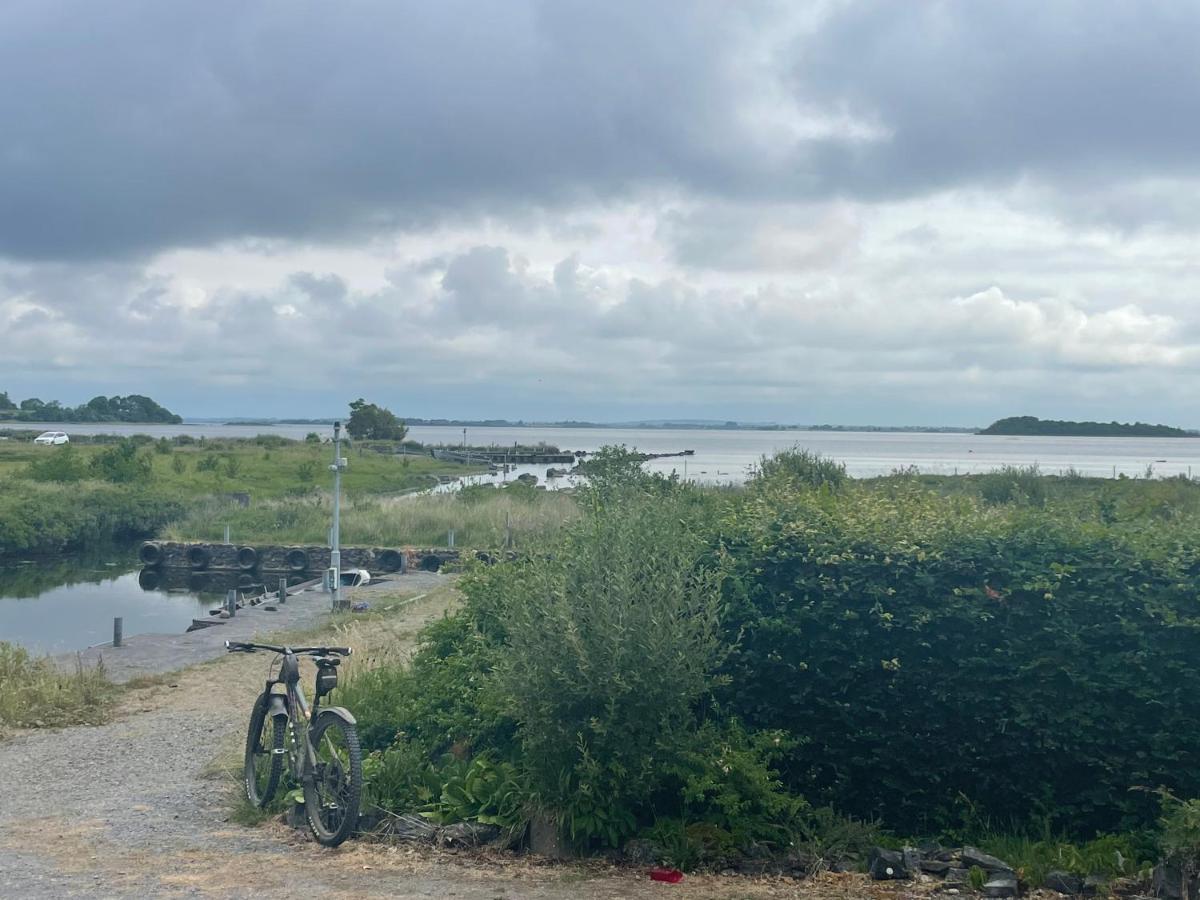 Lakeland Midsummer Lakehouse Утерард Екстер'єр фото